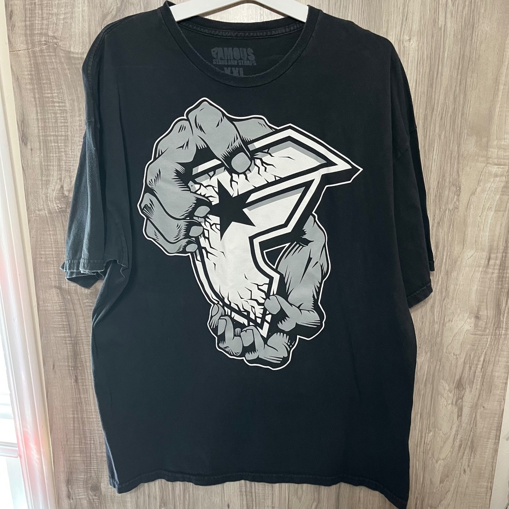 Y2K Famous Stars & Straps crushing hand hands shirt Travis Barker